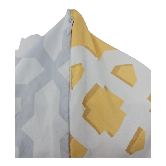 Domain Queen Duvet Cover Shams Set Grey Yellow Reversible Quatrefoil Geo… - Picture 12 of 16